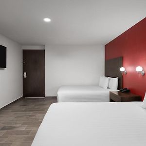 Ramada By Wyndham Tampico Centro